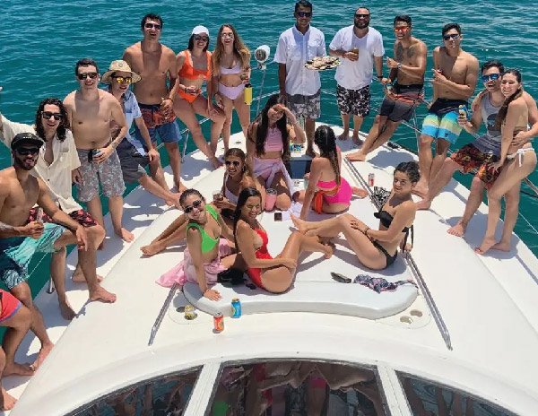 boat-party-jaco